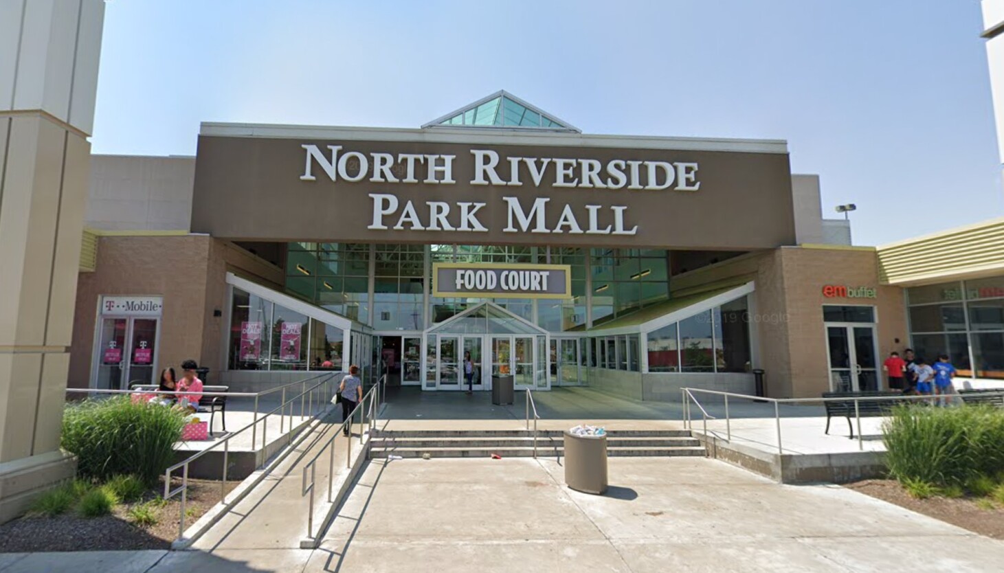 Berwyn police warn residents of potentially violent youth gathering planned  at North Riverside Park Mall - Chicago Sun-Times