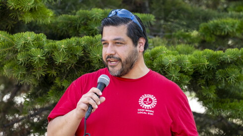 Jose Tapia, president of UAW Local 5101, speaks at a rally outside Woodward's facility in Niles.