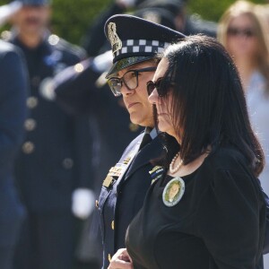 BARTHOLOMEWFUNERAL_260509_11.jpg