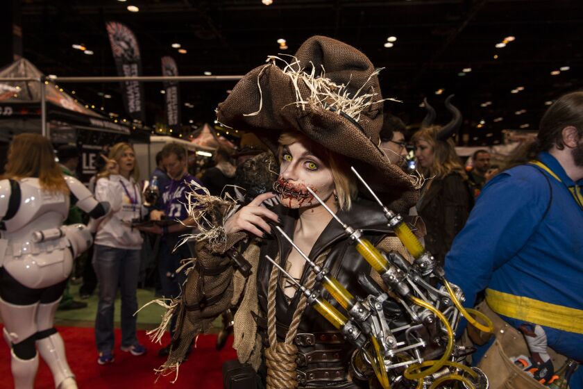 C2E2_030120_10.jpg