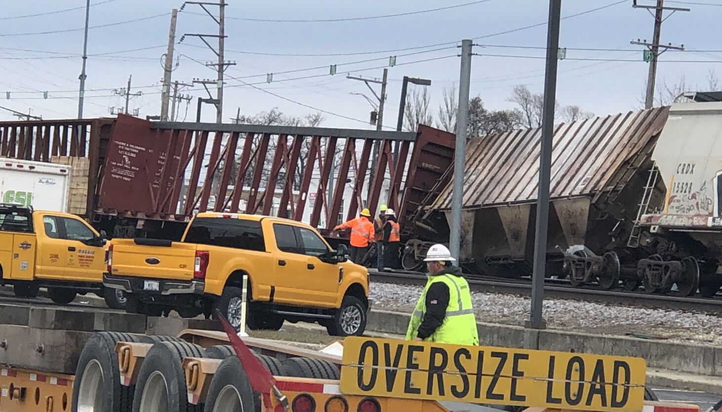 NextImg:Canadian Pacific freight train cars derail in Franklin Park