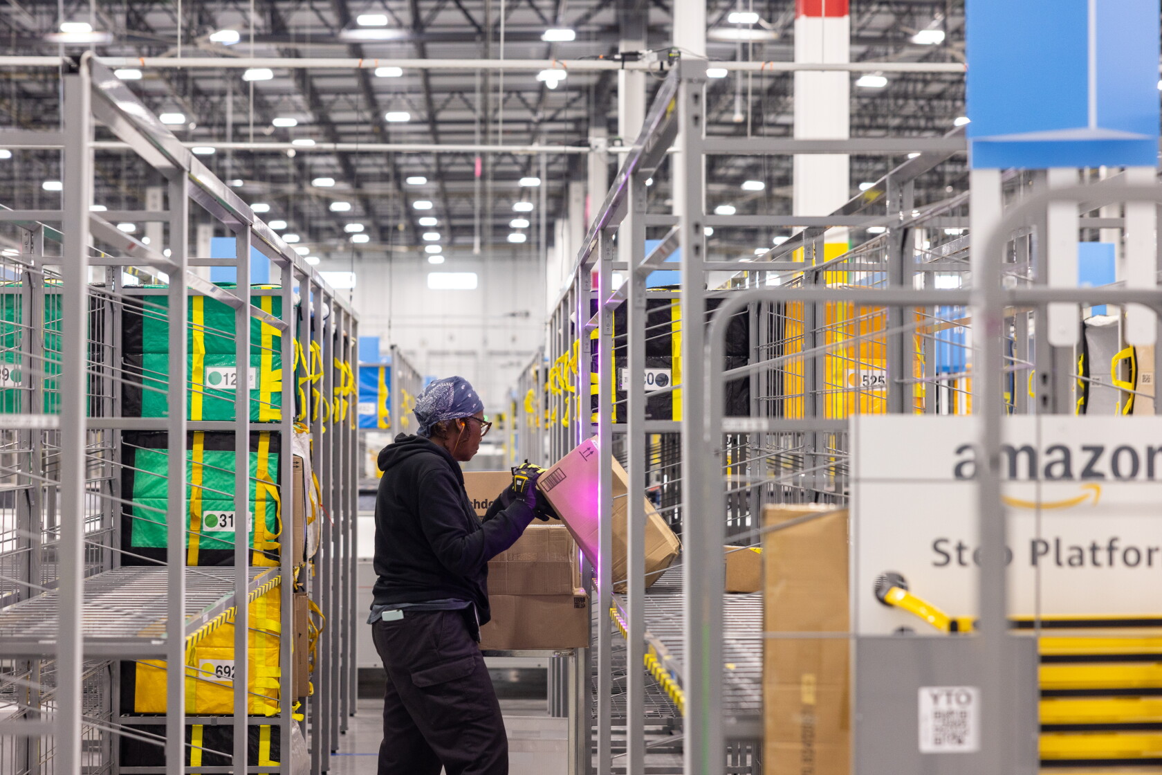 Amazon Terminal Amazon opens second Bridgeport distribution center, bringing 150 new ...