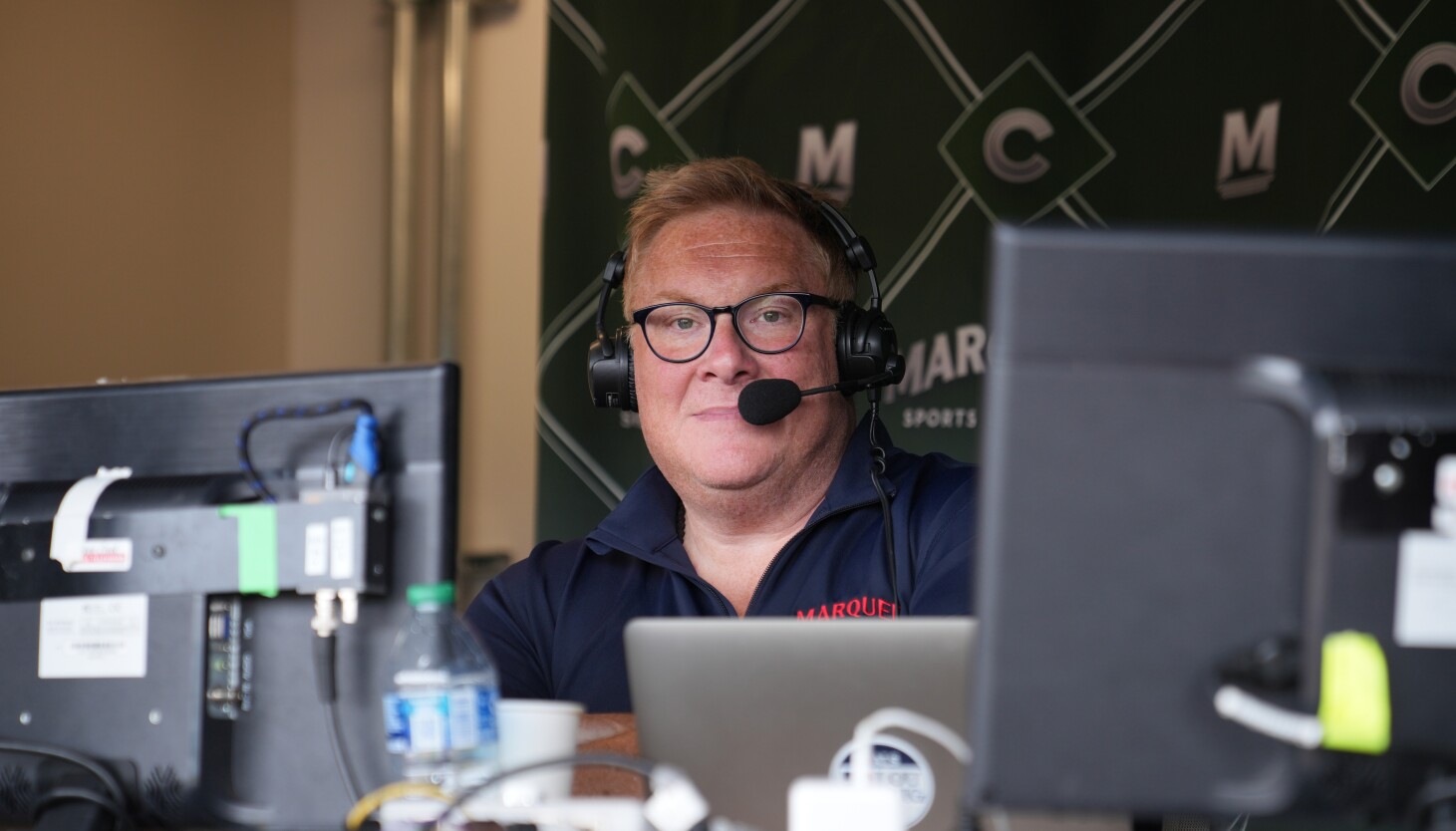 2026 के लिए शिकागो स्पोर्ट्स मीडिया पावर रैंकिंग का नेतृत्व शावक टीवी की आवाज जॉन ‘बूग’ साइनाम्बी ने किया