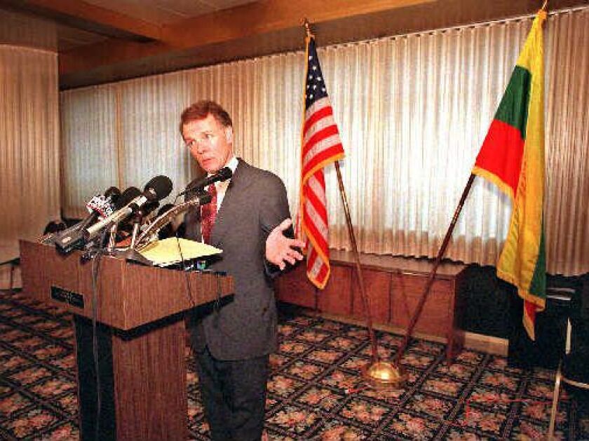 Michael Madigan holds news conference at 6500 S. Pulaski, the day after election day in 1996. (File photo by Richard A. Chapman/Sun-Times)
