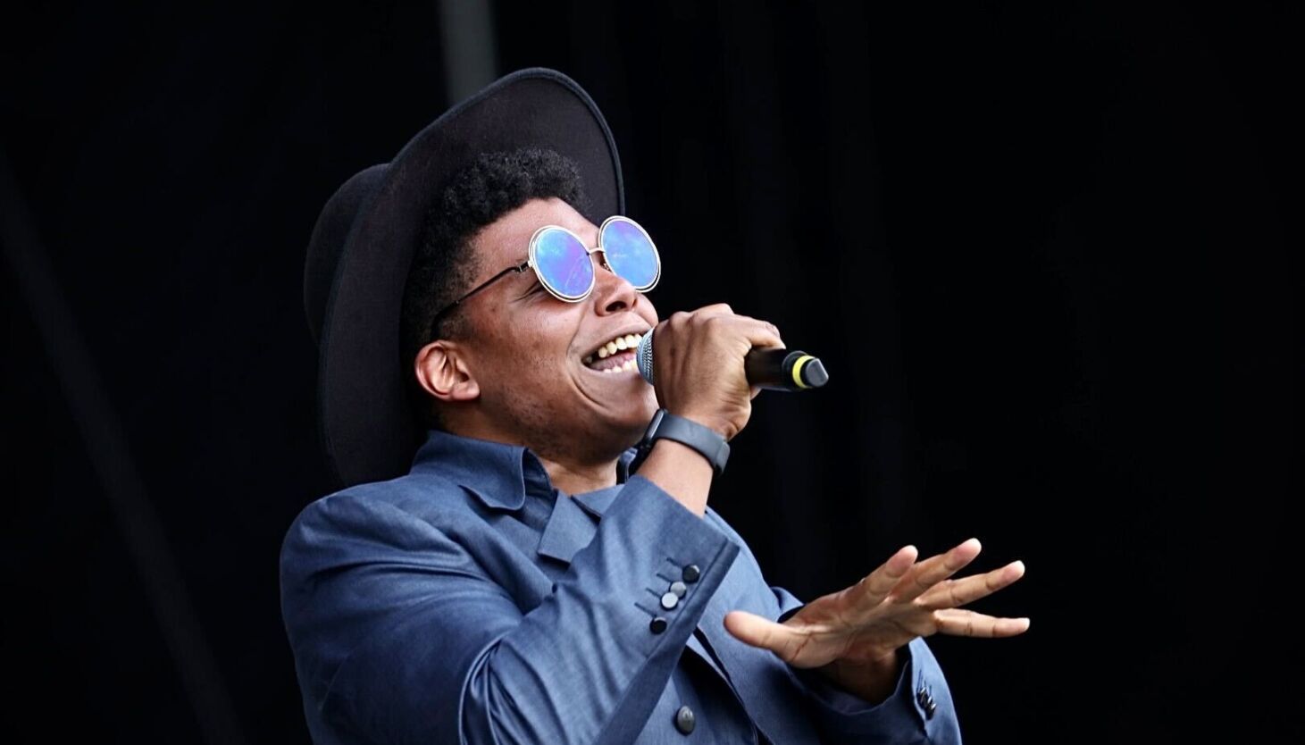 NextImg:JC Brooks Band kicks off NASCAR Chicago concert series on day 1 of street racing extravaganza