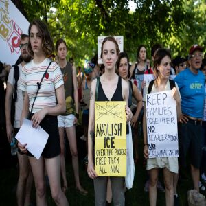A crowd gathers in Harrison Park, Pilsen on June 29, 2018 to march for the abolishment of ICE. I Maria de la Guardia/Sun-Times