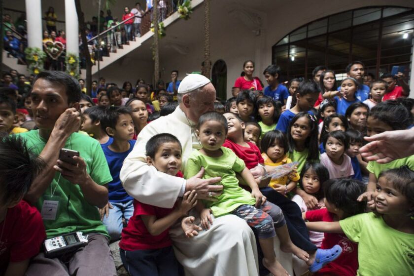 APTOPIX_PHILIPPINES_POPE_ASIA_51315401_600x399.jpg