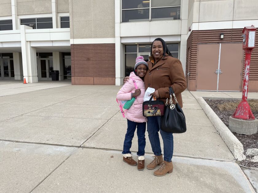 Rev. James Meeks conducts final service at Salem Baptist Church: 'A Bittersweet Day' April Bobo-Shaw and her 9-year-old daughter pose in front of Salem Baptist Church in Chicago, Sunday, Jan. 8, 2023.
