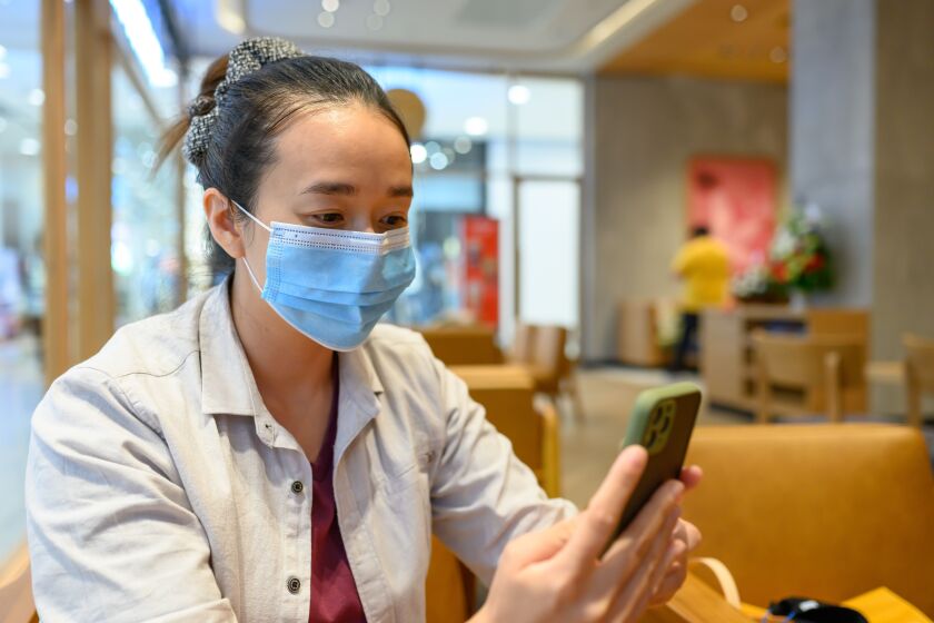 Surgical masks are constructed from flat, nonwoven mats of fine fibers. Diameter and thickness of the fibers, as well as porosity (the ratio of open space to fibers) play a role in how well a filter collects particles.
