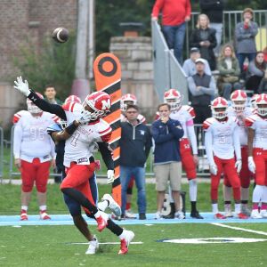 Jadon Thompson (1) of Marist. Worsom Robinson/For the Sun-Times.