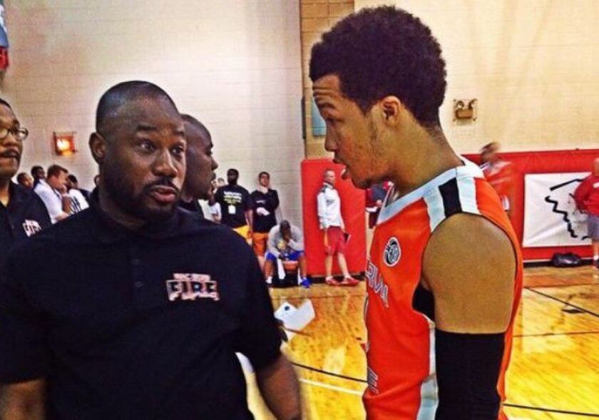 Mike Irvin talks with Jalen Brunson.
