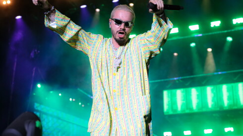 J. Balvin’s set marked the end of the first Sueños Music Festival in Grant Park.
