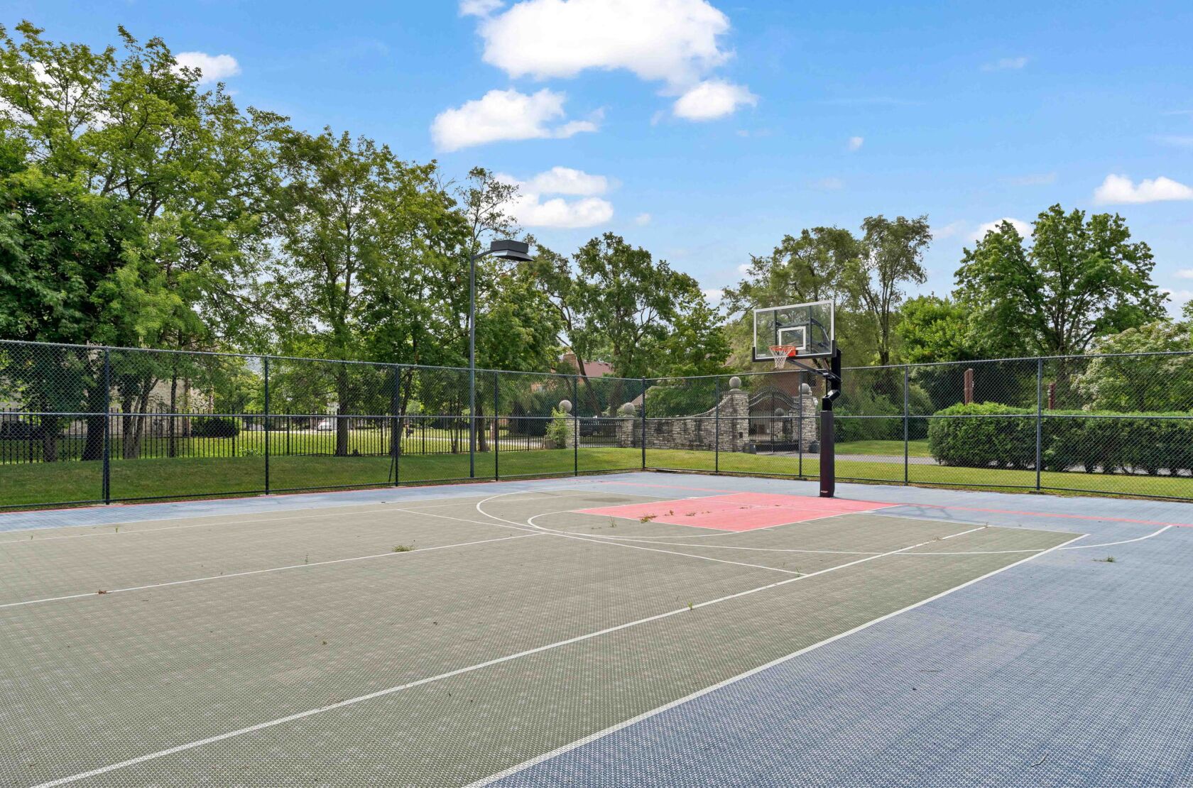 Late Rudolph Isley's Olympia Fields mansion, once owned by R. Kelly ...