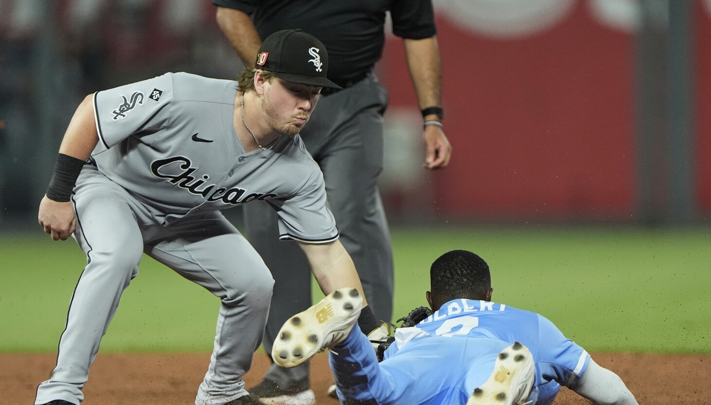 Healthy infield creates late-season lineup puzzle for White Sox