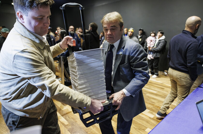 MAYORALFILINGS_261020-45.jpg