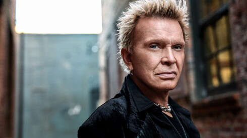Billy Idol - photo by David Raccuglia.jpg