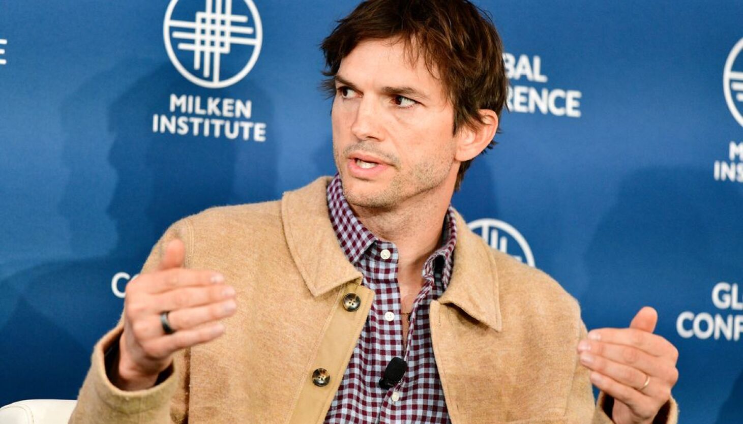 NextImg:Ashton Kutcher resigns as chair of anti-sex abuse organization in wake of Danny Masterson letter