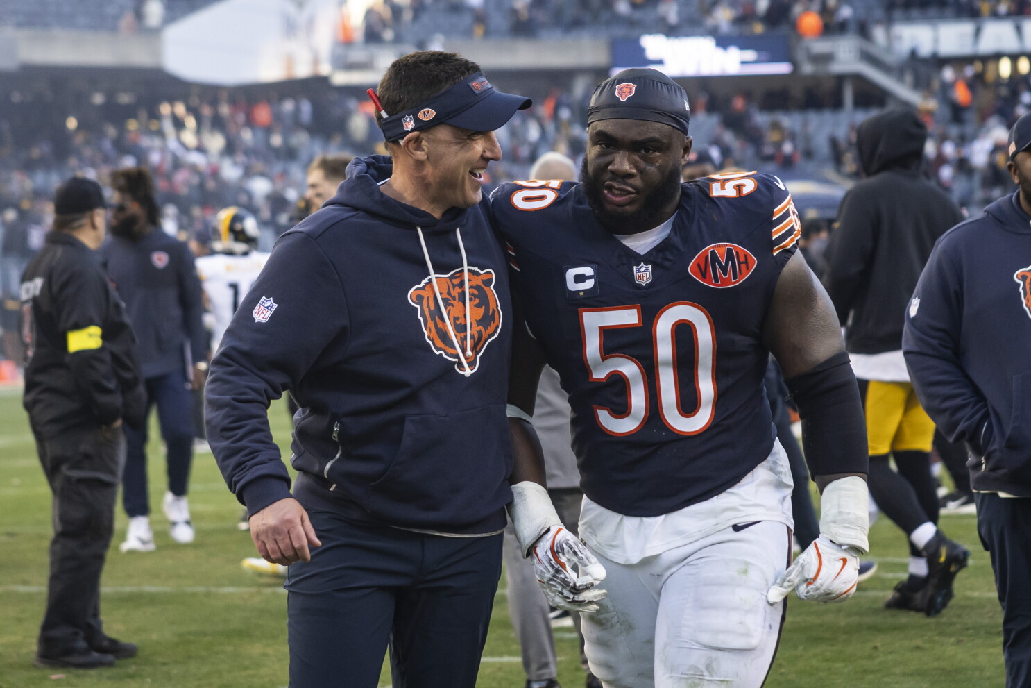 Montez Sweat leading the Chicago Bears defensive line during practice