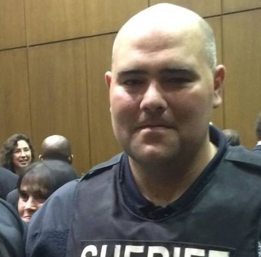Cook County correctional officer Michael Raines died of an overdose less than a year after he risked his life to save others. | Facebook