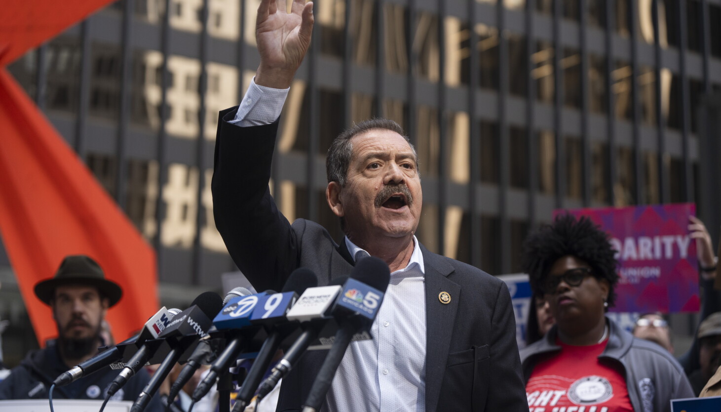 Rep Move App Rep. Jesus 'Chuy' Garcia won't seek reelection, leaves seat for chief ...