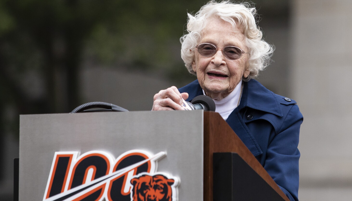 Bears matriarch Virginia McCaskey, 101, attends Brian Piccolo Awards - Vimarsana News