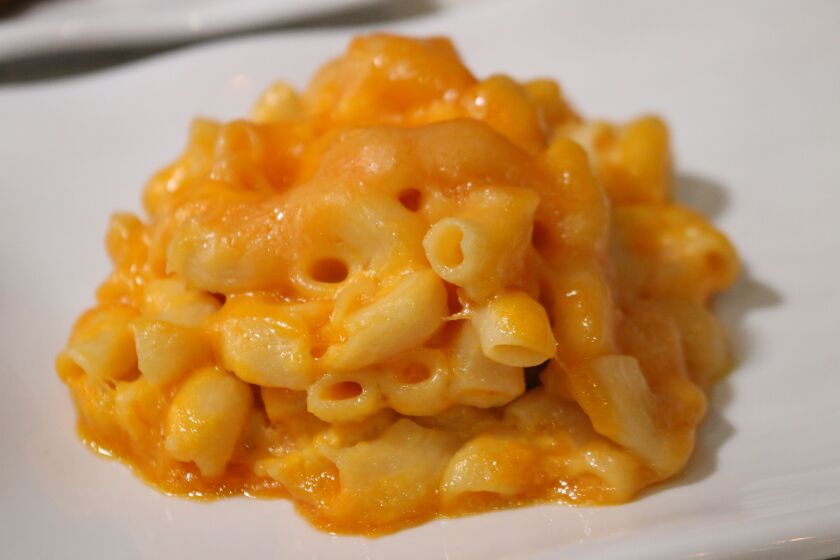 The mac and cheese at Flammin Restaurant. | Brian Rich/Sun-Times