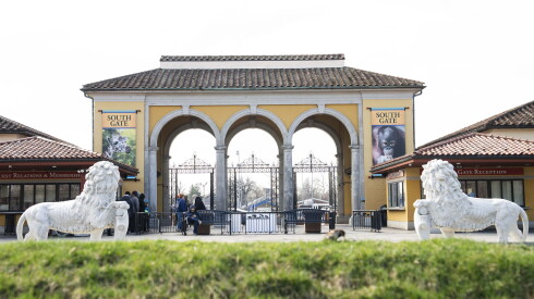 The South Gate entrance at the Brookfield Zoo.