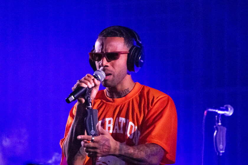 Review: Vic Mensa always has Chicago on his mind as he brings ‘Innanetape’ tour back home