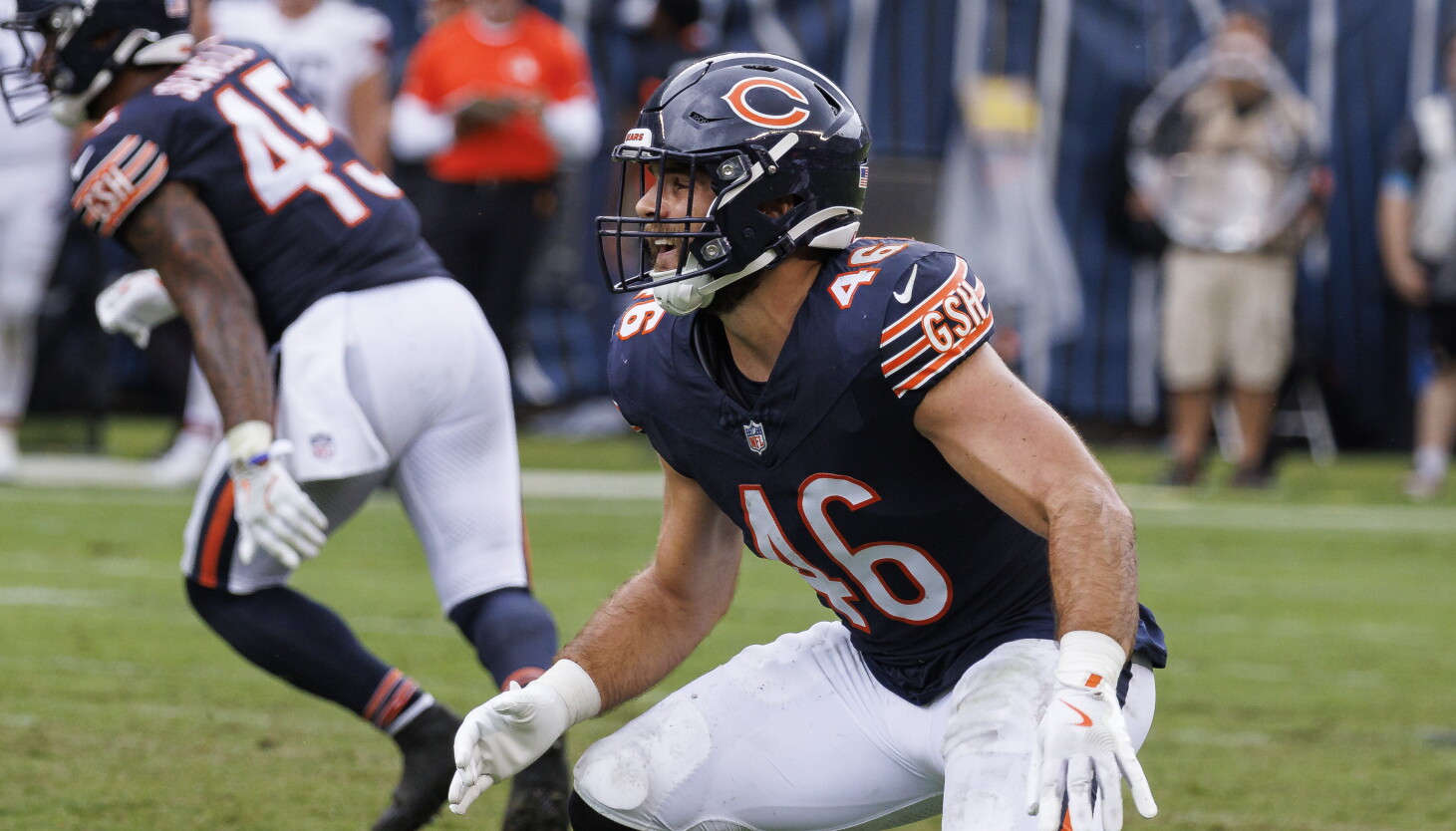 With Army in his past — and future — Bears LB Jon Rhattigan fights for roster spot