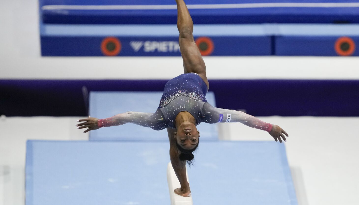 NextImg:Simone Biles leads U.S. women gymnastics team to title at world championships