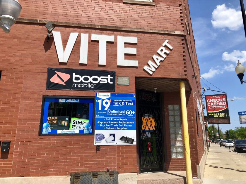 Chicago Police Supt. Eddie Johnson said the Vite Mart on 31st Street was closed “for promoting and contributing to illegal activity,” but the owner denied that was the case. | Sam Charles/Sun-Times