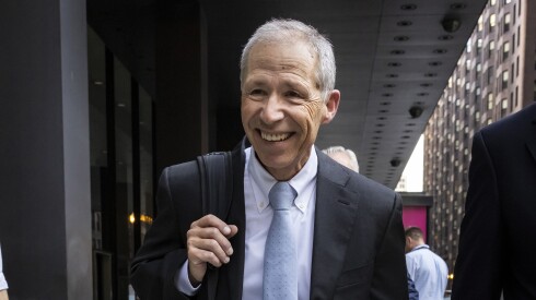 Former AT&T Illinois President Paul La Schiazza walks out of the Dirksen Federal Courthouse after his bribery trial ended with a hung jury.