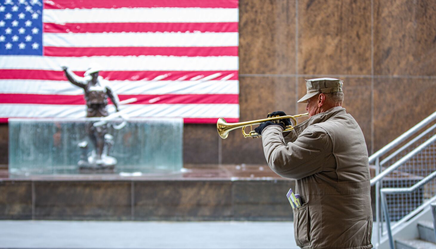 NextImg:Veterans Day deals, free treats and more in Chicago area