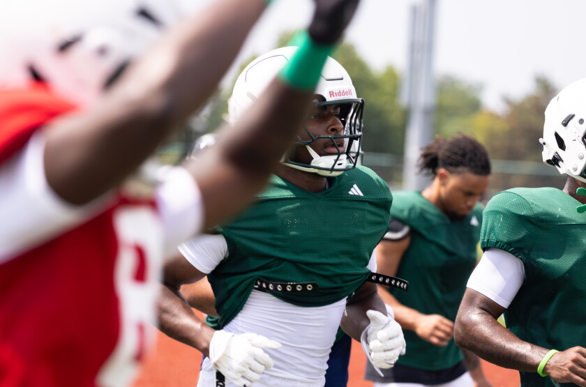 CSUFOOTBALL_260806-018.jpg
