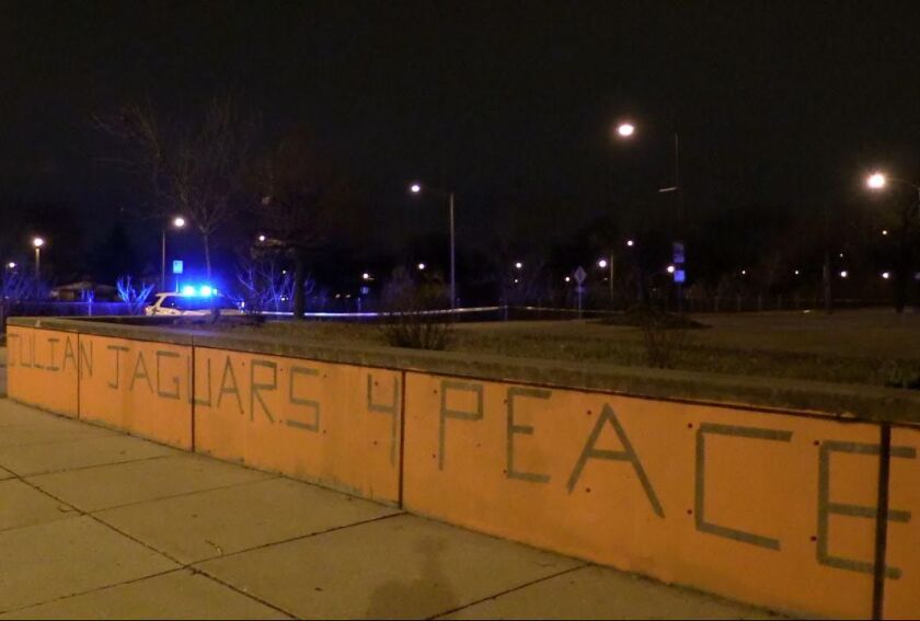 Police investigate a shooting about 11:30 p.m. Friday, December 21, 2018 in the 10300 block of South Elizabeth Avenue in Chicago. | Justin Jackson/ Sun-Times