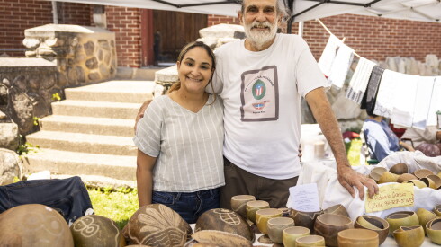 Jorge García Muñiz and his daughter Olivia Garcia, sell higüeras