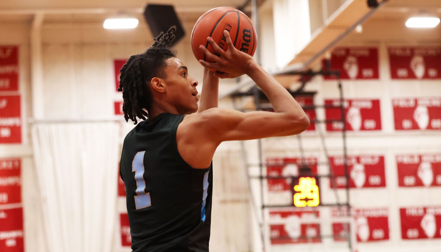 NextImg:Kankakee dominates Stagg as sophomore Lincoln Williams showcases his potential