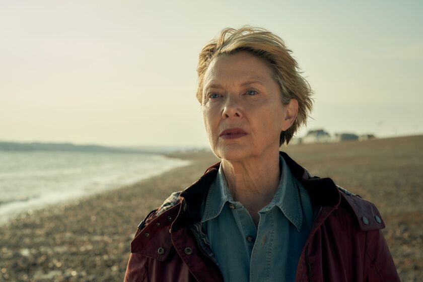 Annette_Bening_in_HOPE_GAP_Photo_Credit_Robert_Viglasky_Courtesy_of_Roadside_Attractions_and_Screen_Media.2.jpg
