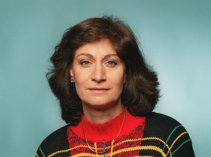 12_15_Frost_Toni_Ginnetti_1_S_.jpg