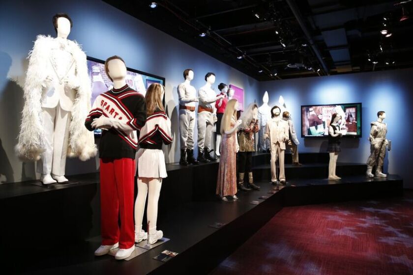 Outfits worn by SNL cast members | Museum of Broadcast Communications