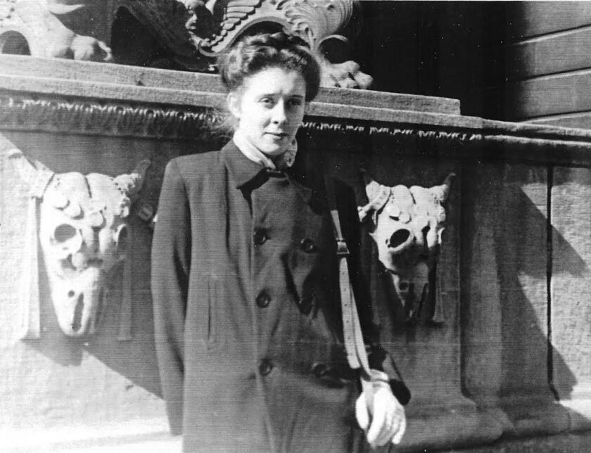 Young Allison Katzman when she arrived in Chicago toward the end of World War II.