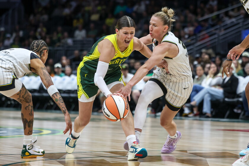 Chicago Sky v Seattle Storm