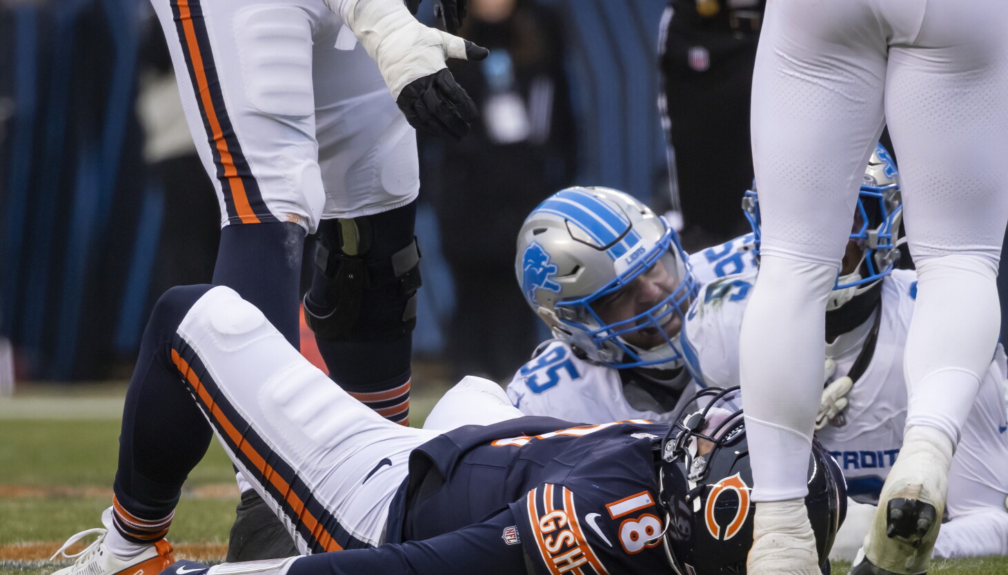 Bears QB Caleb Williams: “Stupid” to blame offensive line for record spate of sacks Bears QB Caleb Williams: “Stupid” to blame offensive line for record spate of sacks