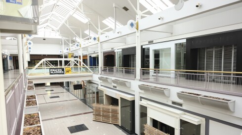 Empty storefronts inside Lincolnwood Town Center, 3333 W. Touhy Ave.