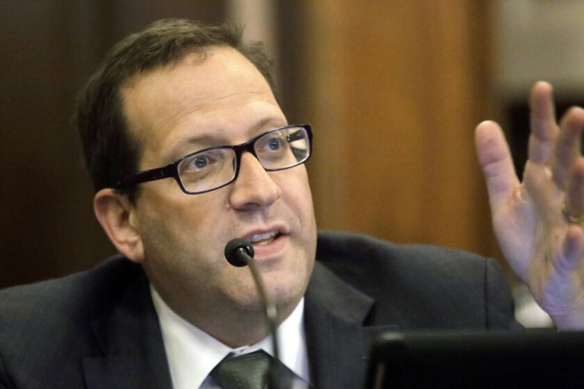 State State Sen. Ira Silverstein, D-Chicago (pictured on May 28, 2017). | Seth Perlman/AP file photo