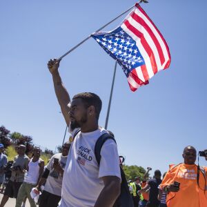 Protesters pour onto the Dan Ryan Expressway Saturday morning. | Ashlee Rezin/Sun-Times