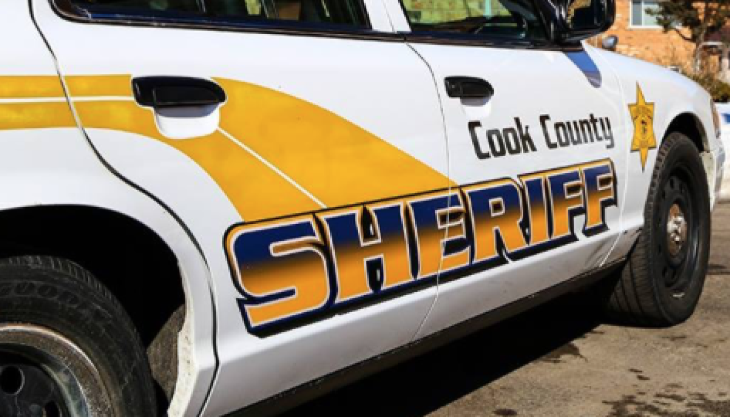 Cook County deputy shoots man stabbing woman in unincorporated Lyons Cook County deputy shoots man stabbing woman in unincorporated Lyons