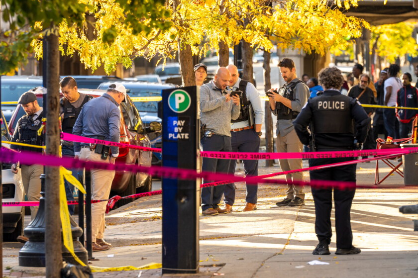 Howard Red Line Shooting in Rogers Park leaves 1 dead, 2 injured near Howard Red Line ...