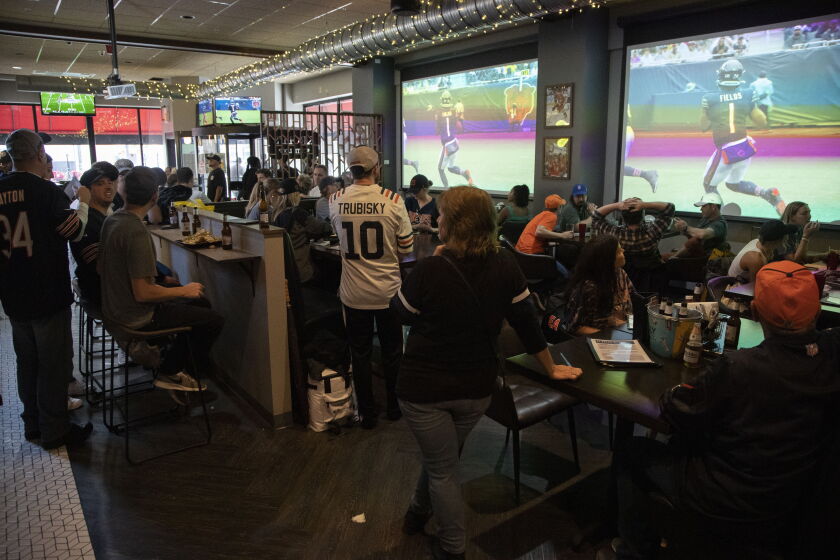 Bears fans will watch the game on Sunday at the Crawls South Loop. September 11, 2022.