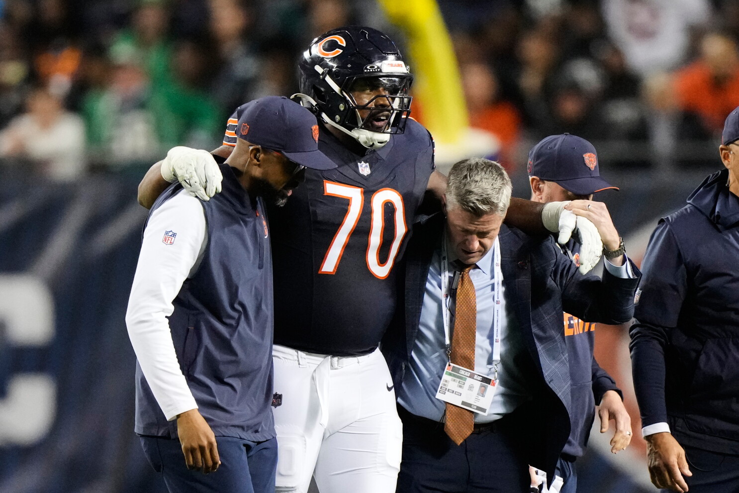 Braxton Jones Injury update during Chicago Bears practice 2026